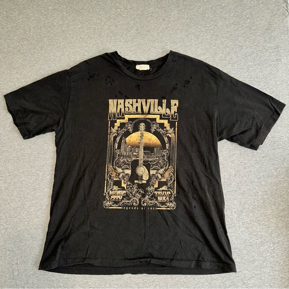 Altar'd State Nashville 1984 Legends of Rock Distressed Graphic T-Shirt Black L